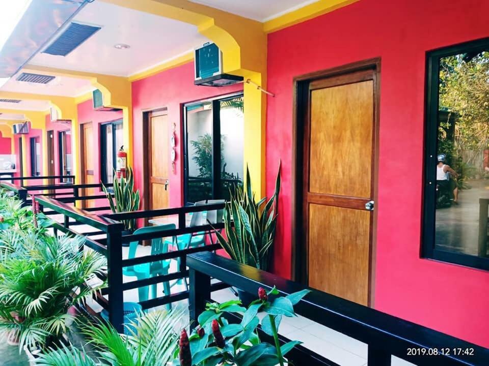 Amelia Homestay Puerto Princesa Exterior foto