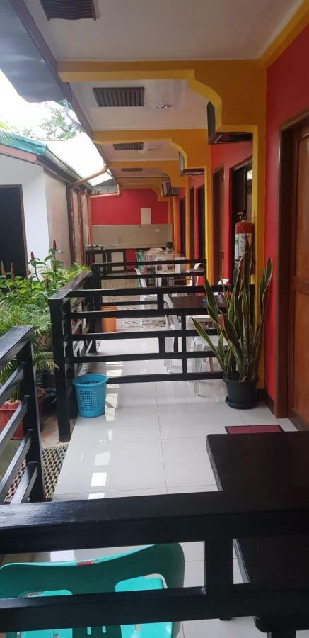 Amelia Homestay Puerto Princesa Exterior foto